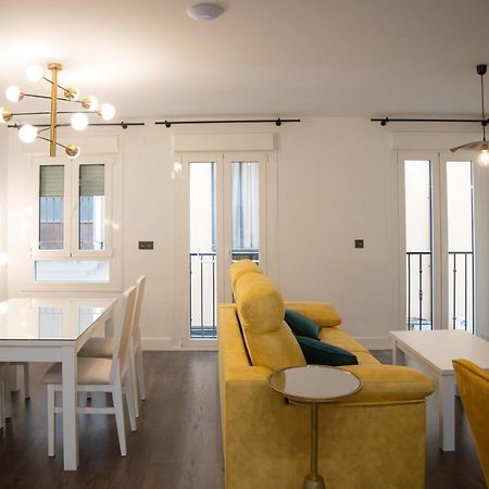 Apartamentos Boutique Cervantes Пласенсія Екстер'єр фото