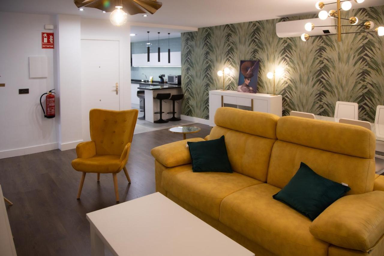 Apartamentos Boutique Cervantes Пласенсія Екстер'єр фото