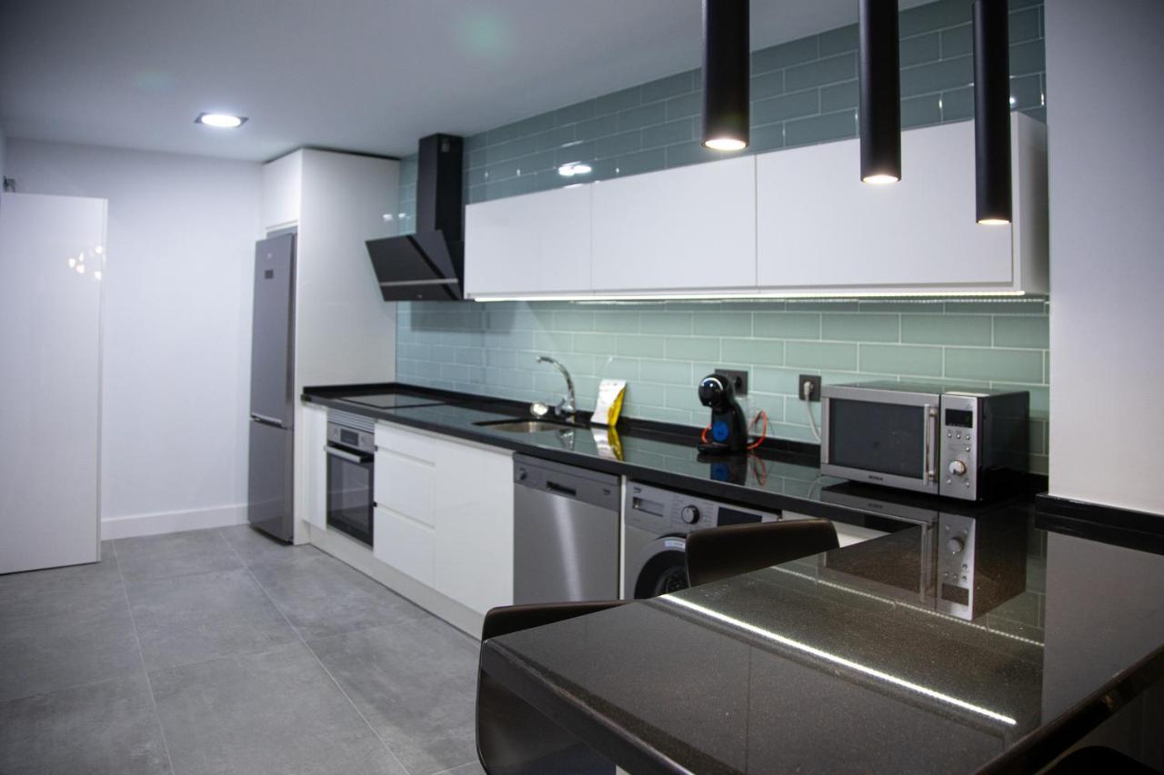 Apartamentos Boutique Cervantes Пласенсія Екстер'єр фото